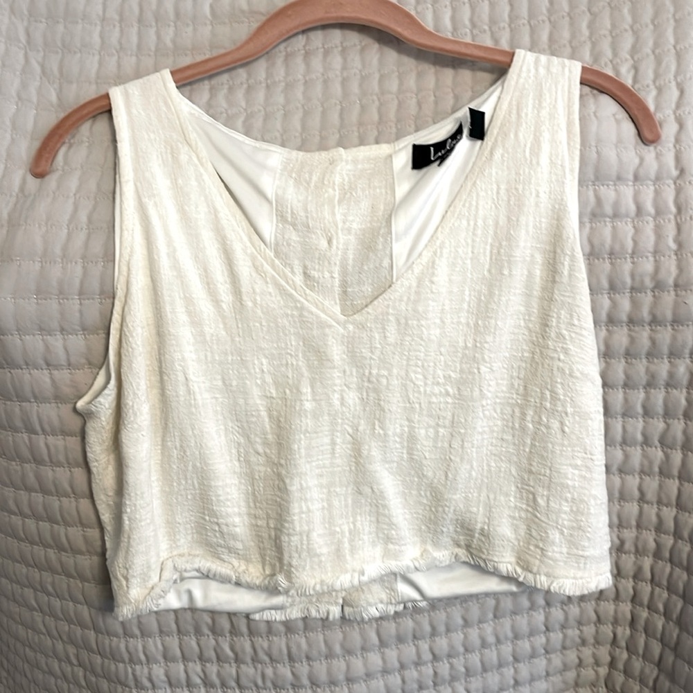 Cropped button back top